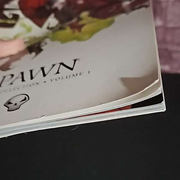 Spawn Origins Collection Volume 1 Graphic Novel - Picture 2 of 7